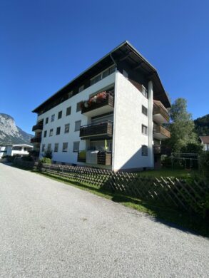Sanierungsbedürftige 3,5-Zimmer-Wohnung mit Balkon und Garagenbox in Kematen in Tirol, 6175 Kematen in Tirol, Wohnung